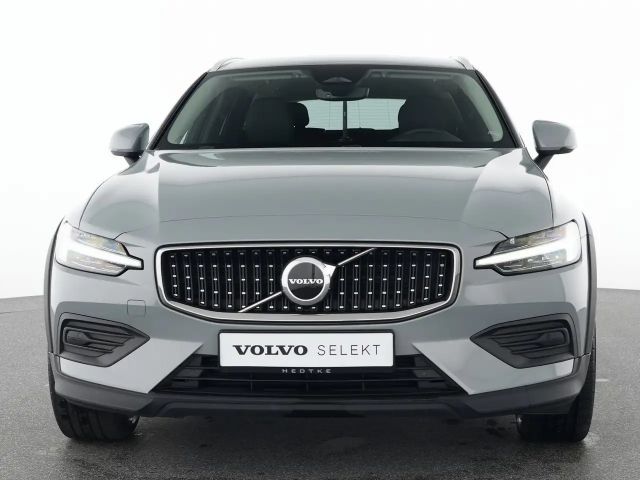 Volvo V60 AWD Plus