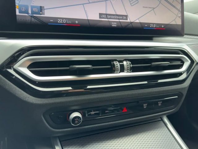 BMW 330 330e M-Sport Touring xDrive