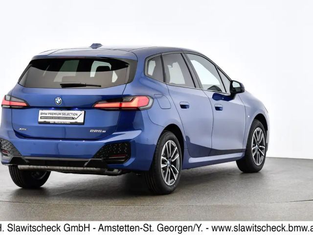 BMW 225 Sedan xDrive