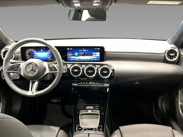 Mercedes-Benz A 220 4MATIC Progressive