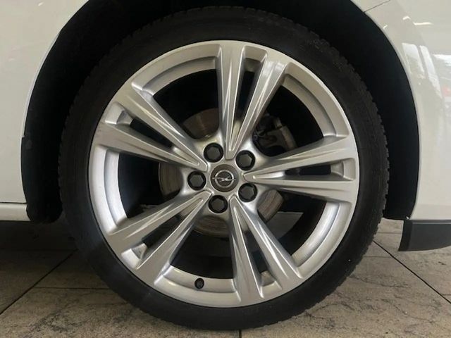 Opel Astra Business Elegance Sports Tourer