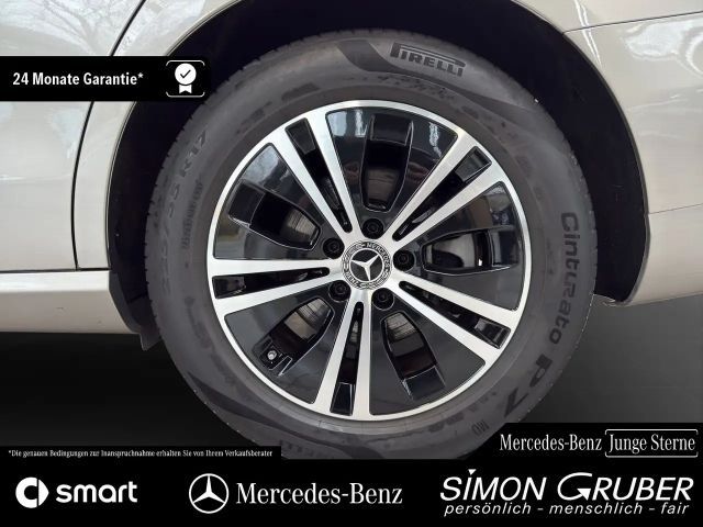 Mercedes-Benz E 220 4MATIC AVANTGARDE