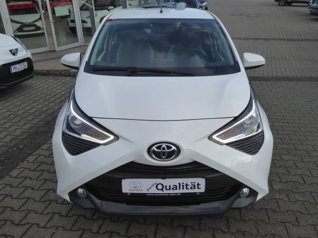 Toyota Aygo Hatchback Play Team D X-play