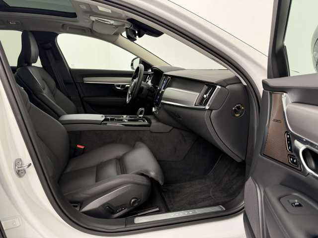 Volvo V90 AWD Dark Plus Recharge T6