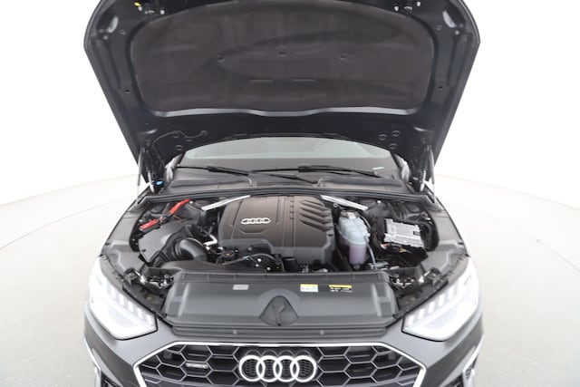 Audi A4 40 TFSI Avant Quattro S-Line S-Tronic