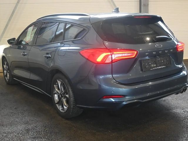 Ford Focus EcoBoost ST Line