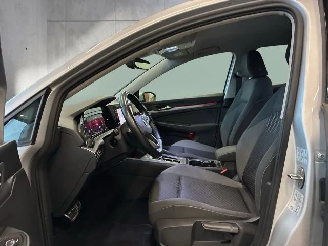 Volkswagen Golf DSG Life