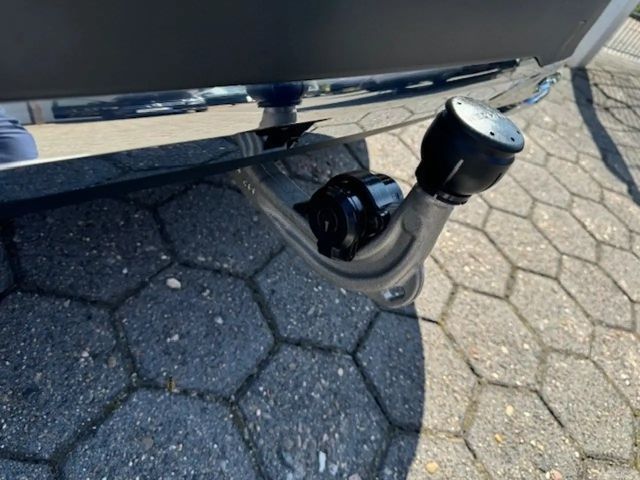 Mercedes-Benz GLA 180 Progressive