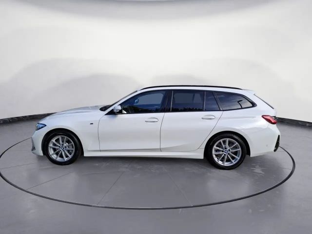 BMW 330 330d M-Sport Touring xDrive