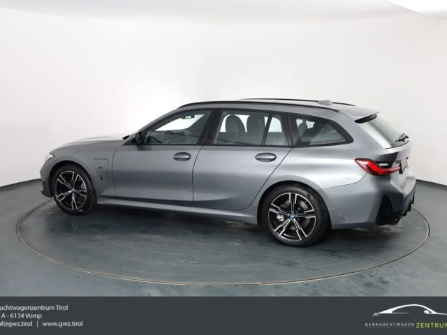 BMW 330 330e Touring