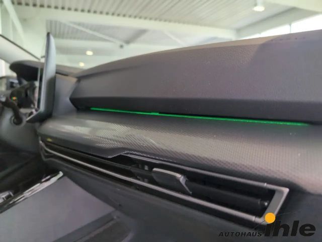 Volkswagen Golf DSG Golf VIII Style Variant