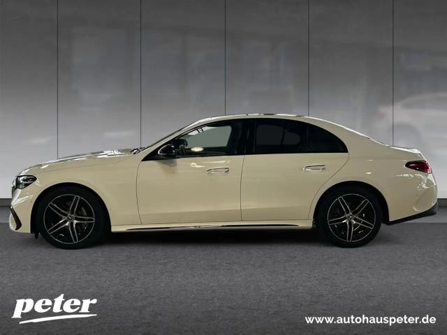 Mercedes-Benz E 200 AMG Line Sedan