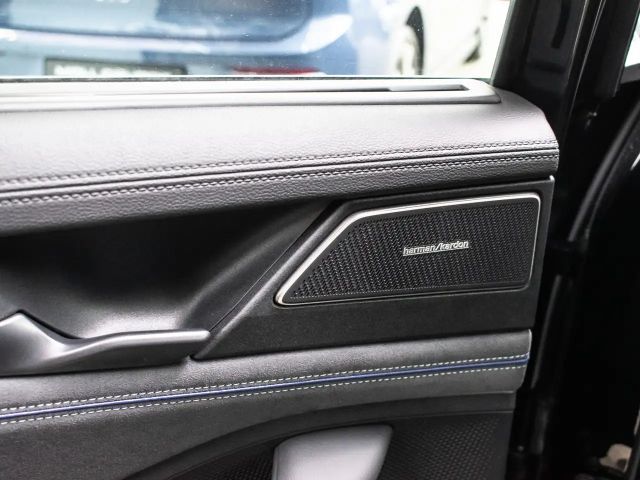 Volkswagen Passat DSG R-Line