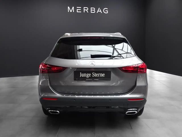 Mercedes-Benz GLA 180 Progressive