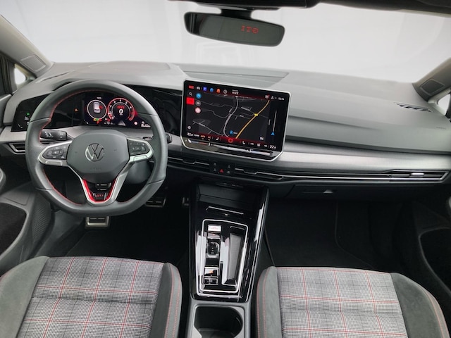 Volkswagen Golf 2.0 TSI DSG Golf VIII