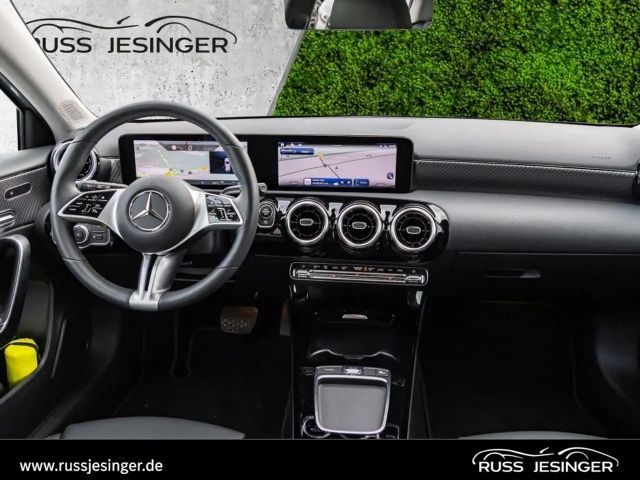 Mercedes-Benz A 200 Progressive