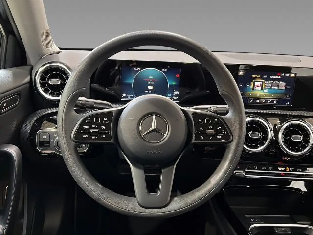 Mercedes-Benz A 250 A 250 e Style