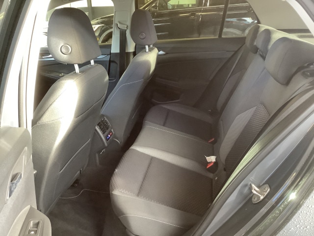 Volkswagen Golf 1.5 TSI Golf VIII IQ.Drive