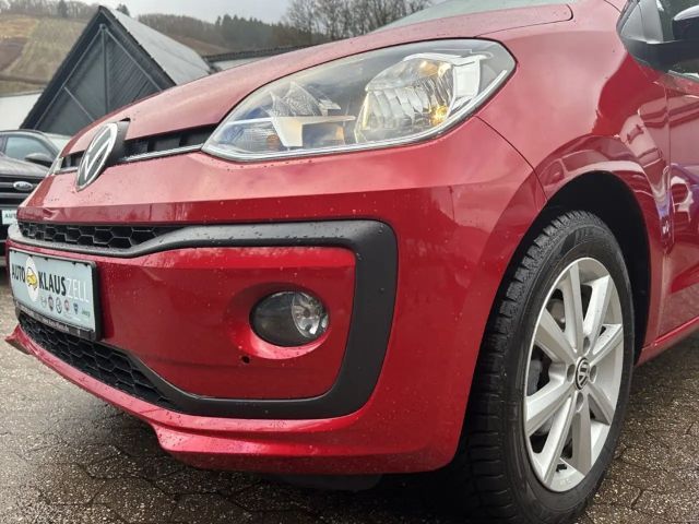 Volkswagen up! Active