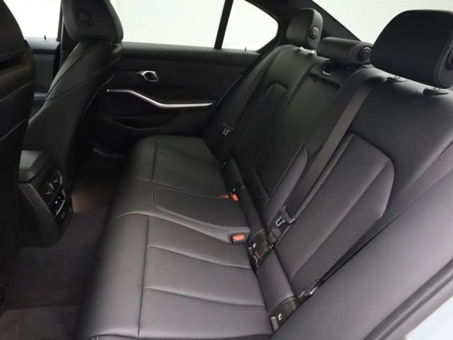 BMW 318 M-Sport Sedan