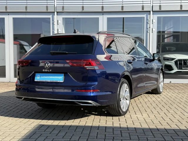 Volkswagen Golf 1.5 TSI Golf VIII Style Variant