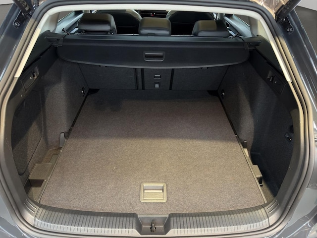 Volkswagen Golf 1.5 eTSI Golf VIII Variant