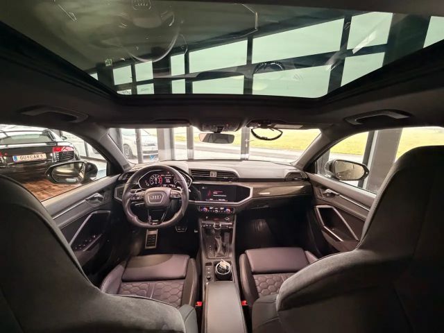 Audi RS Q3 RSQ3 2,5 TFSI *GARANTIE* SONOS* PANO* OP SCHWARZ*