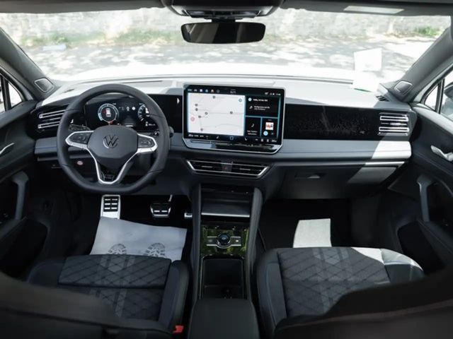 Volkswagen Tiguan 4Motion DSG R-Line Style