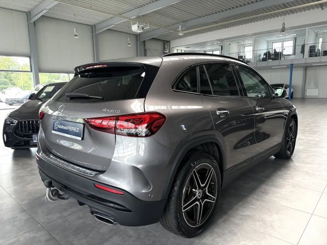 Mercedes-Benz GLA 250 4MATIC AMG Line