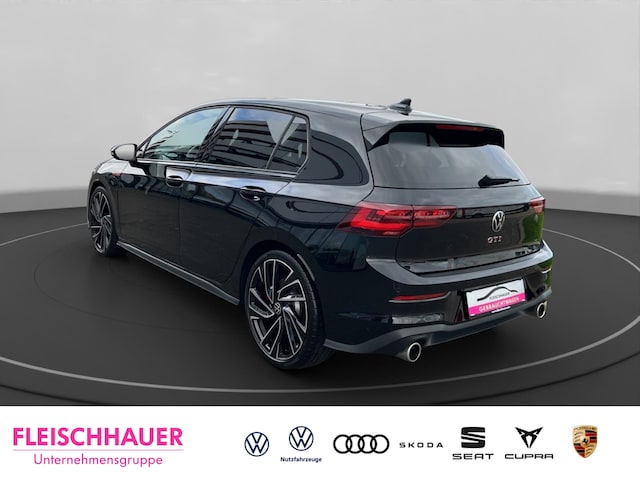 Volkswagen Golf 2.0 TSI DSG Golf VIII