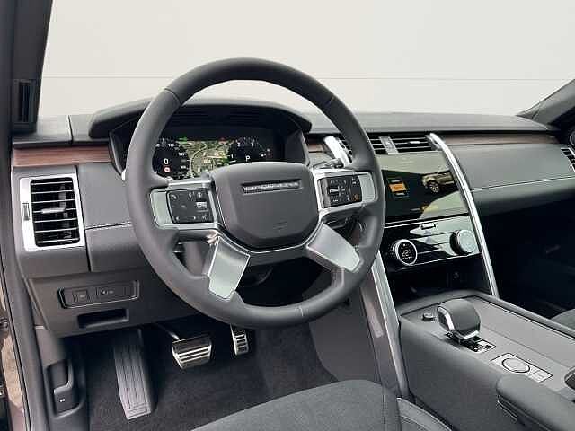 Land Rover Discovery D300 Dynamic SE