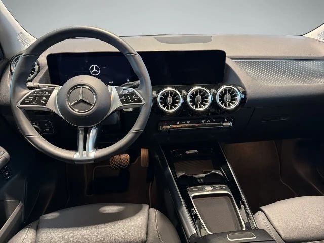 Mercedes-Benz GLA 200 Progressive