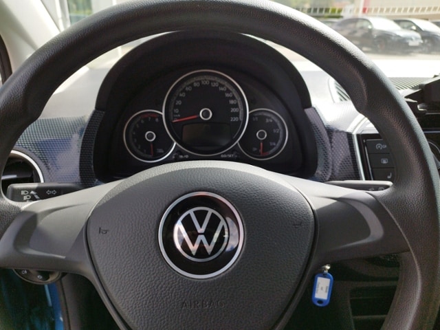 Volkswagen up! Move Move up!