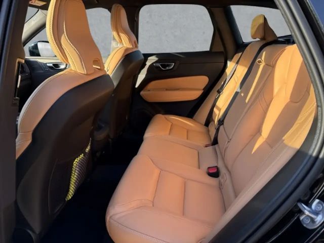 Volvo XC60 Dark Plus