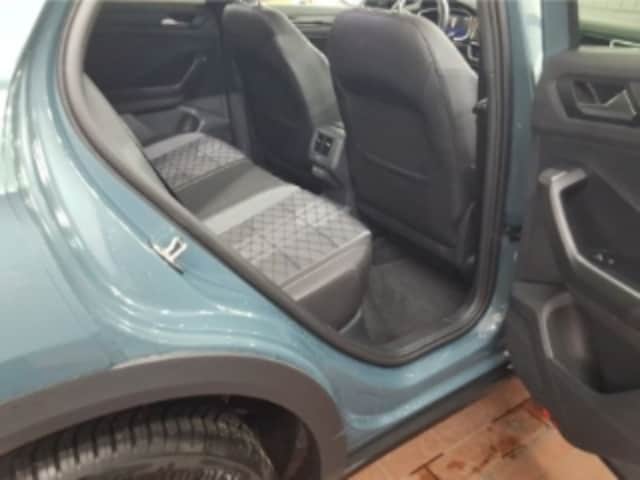 Volkswagen T-Roc 1.0 TSI Plus R-Line