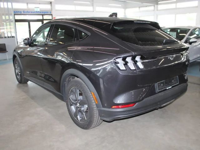 Ford Mustang Mach-E 99 kWh Top Ausstattung + Panoramadach