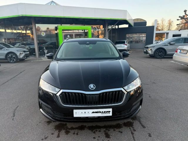 Skoda Octavia Clever Combi
