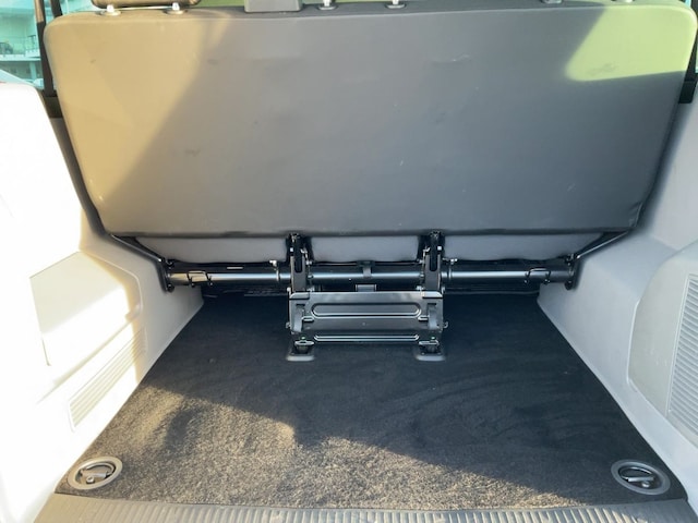 Volkswagen Caravelle 2.0 TDI T6