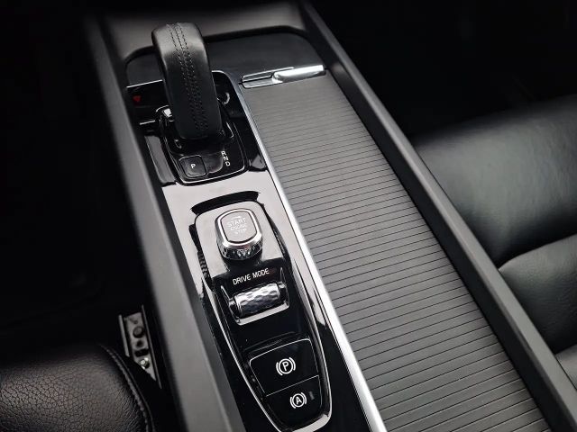 Volvo XC60 AWD Momentum