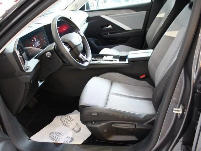 Opel Astra Business Elegance Sports Tourer