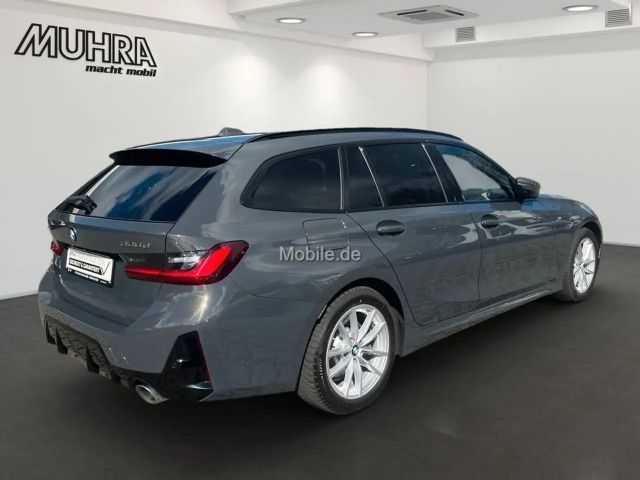 BMW 330 330d M-Sport Touring xDrive