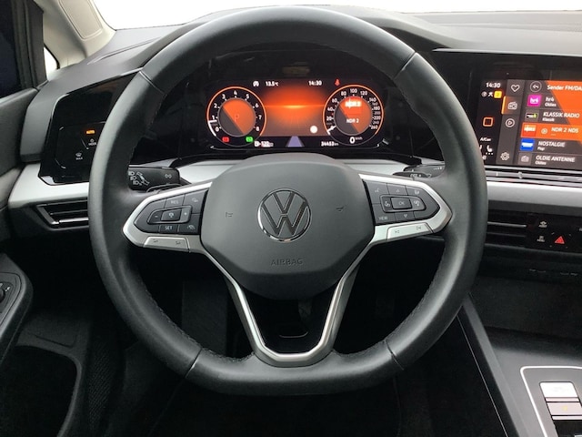 Volkswagen Golf 1.5 TSI DSG Life Variant