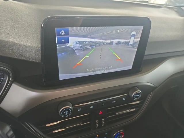 Ford Focus Cool & Connect EcoBoost Wagon