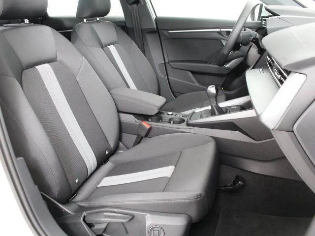 Audi A3 30 TDI Sedan