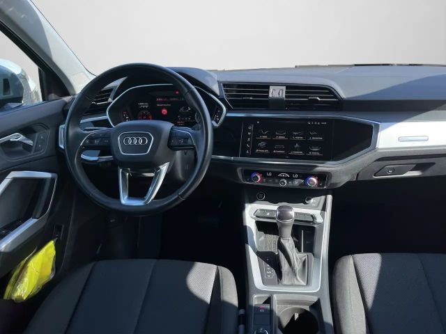 Audi Q3 35 TDI S-Tronic