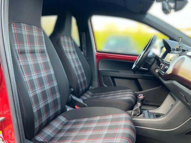 Volkswagen up! 1.0 TSI GTI