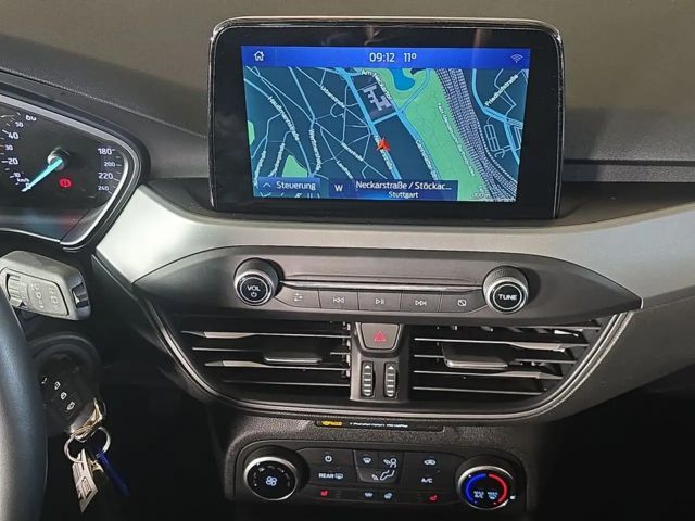 Ford Focus Cool & Connect EcoBoost Wagon