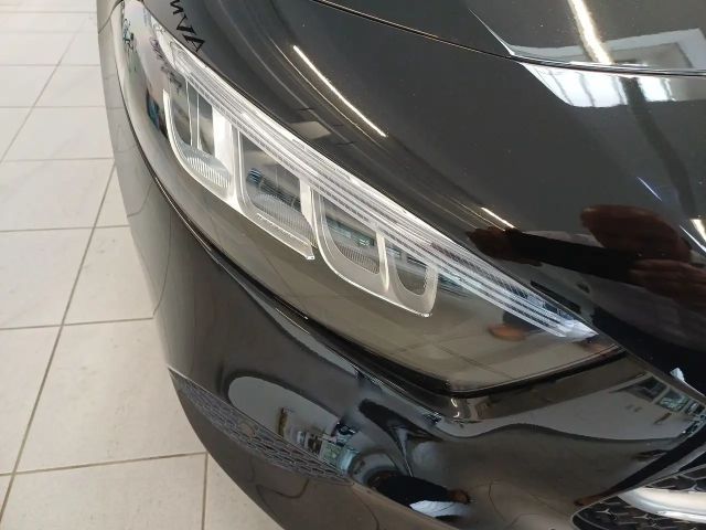 Mercedes-Benz A 200 A 200 d