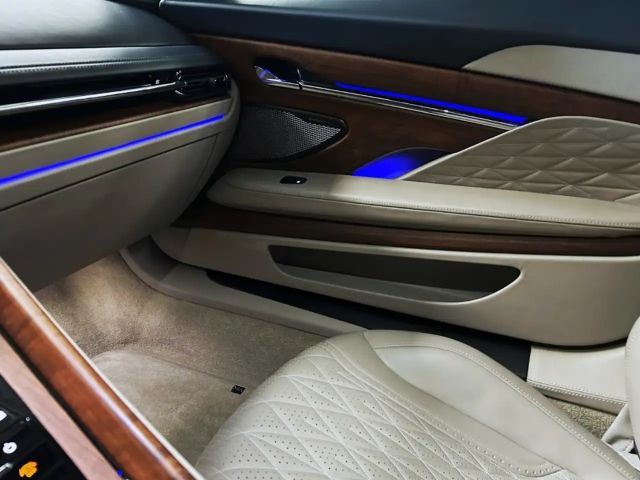 Aston Martin DB12 Volante Carribean Blue Pearl Carbonbremse