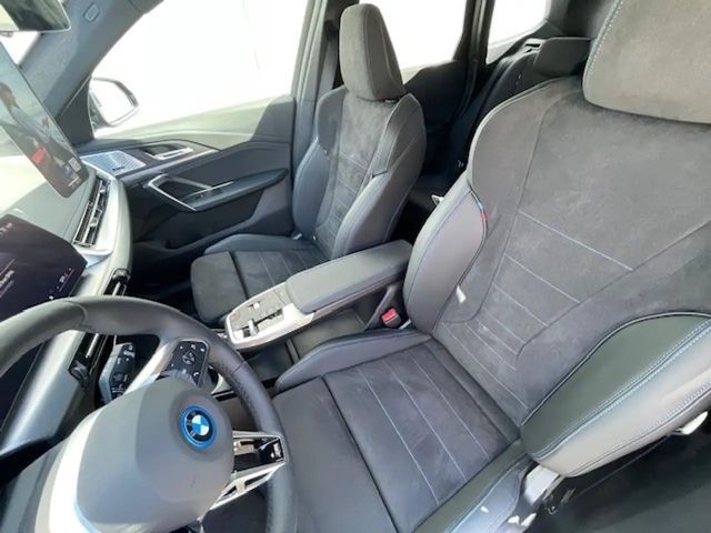 BMW iX1 xDrive